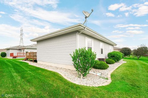 11625 Homestead Vlg Ct, Dyer IN 46373-9141 exterior