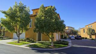 27032 Fairway Ln, Santa Clarita, CA 91381-0671