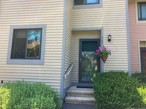 165 Greenwoods Ln, East Windsor, CT 06088-9603