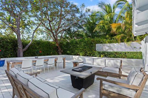 602 Ocean Blvd, Delray Beach FL  33483-7214 exterior