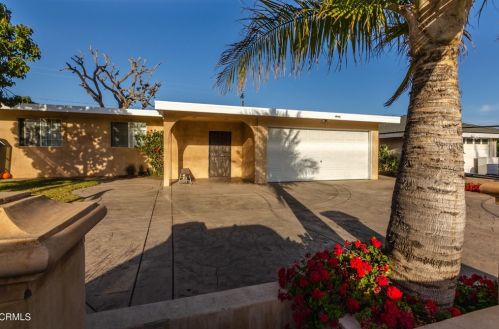 944 Saratoga St, Oxnard CA  93035-1543 exterior