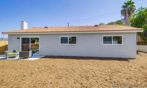 6788 Benson Ave, San Diego CA  92114-5833 exterior