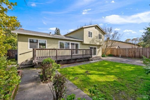 527 San Juan St, Santa Rosa CA  95409-2802 exterior