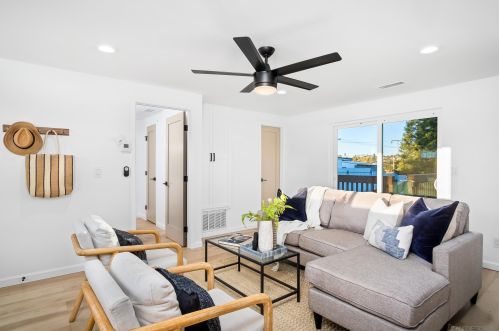 1609 Orange St, National City, CA 91950-5144