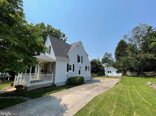 504 Church St, Charles Town WV  25414-1314 exterior