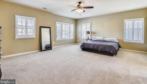 21099 Honeycreeper Pl, Leesburg VA exterior