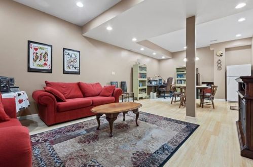 215 Woodridge Ct, Canonsburg PA  15317-9509 exterior