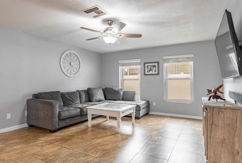 707 Shore Dr, Oldsmar FL  34677-4305 exterior