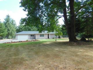 8904 Rainier Rd, Olympia, WA 98513-8818