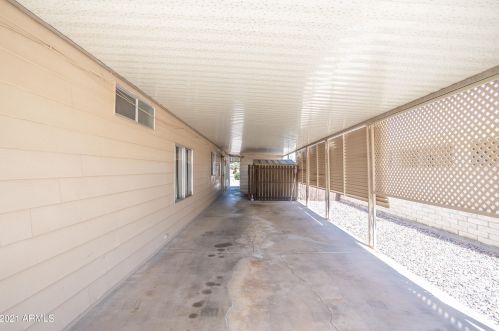 9101 Country Clb Dr, Chandler AZ  85248-6420 exterior