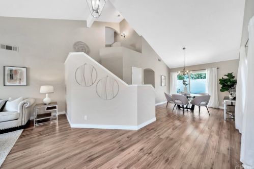 7 Temecula Ct, Trabuco Canyon, CA 92688-1829