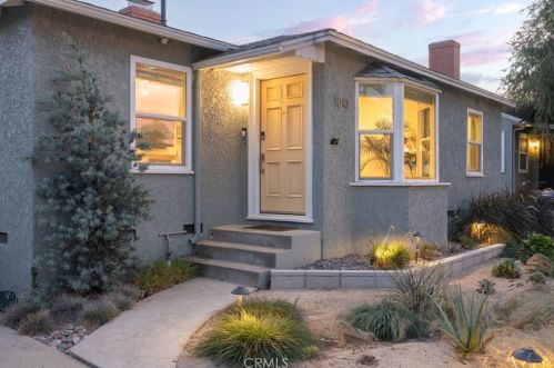 1042 Ridgewood St, Long Beach, CA 90807-1024