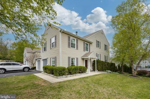 133 Village Dr, Collegeville, PA 19473-1779