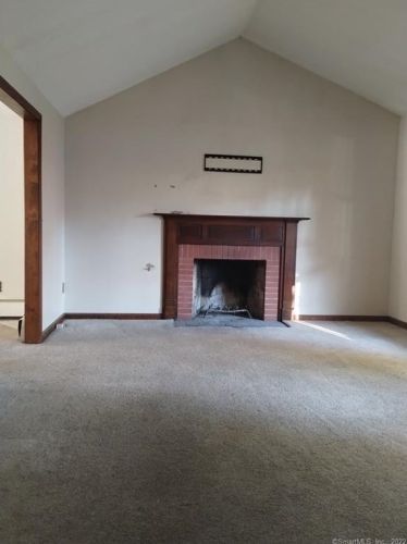 4 Bobin Rd, Terryville, CT 06786-5507