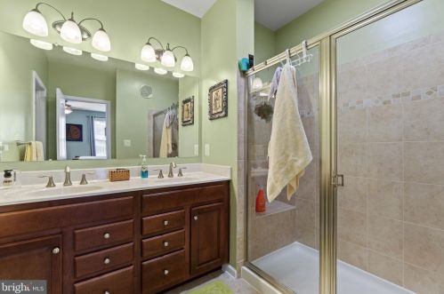 4770 Dane Ridge Cir, Woodbridge VA  22193-6519 exterior