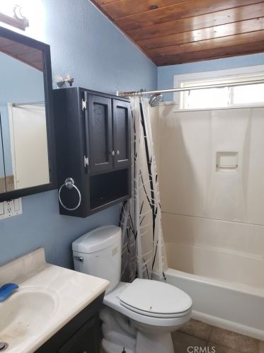 44238 Carolside Ave, Lancaster CA  93535-3531 exterior