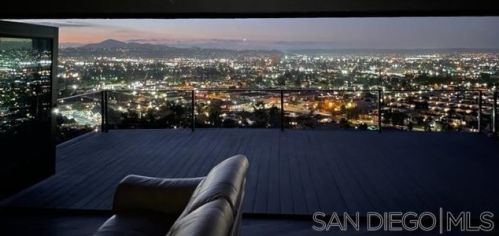 1110 Monterey Dr, El Cajon CA  92020-6718 exterior