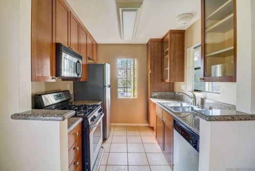 10627 Dabney Dr, San Diego, CA 92126-7606