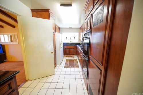 2402 Sycamore St, Anaheim CA  92806-3021 exterior