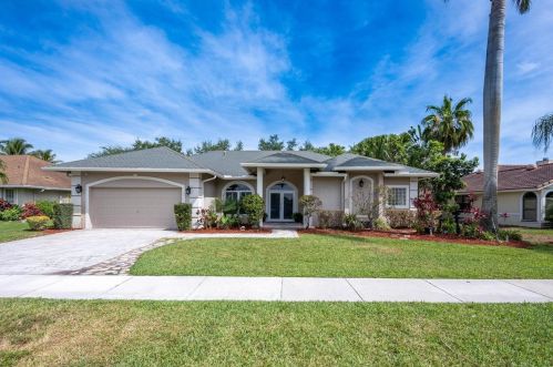 13869 Sheffield St, West Palm Beach, FL 33414-7643