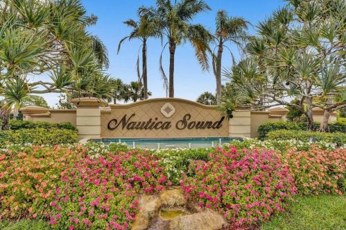 3750 Newport Ave, Boynton Beach, FL 33436-8527