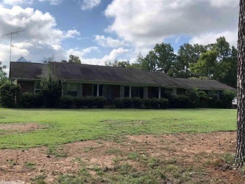 391 Blue Bayou Rd, Nashville, AR 71852-7575