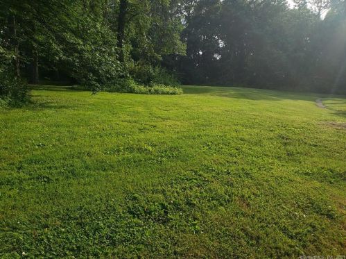 161 Cynthia Ln, Middletown CT  06457-2150 exterior