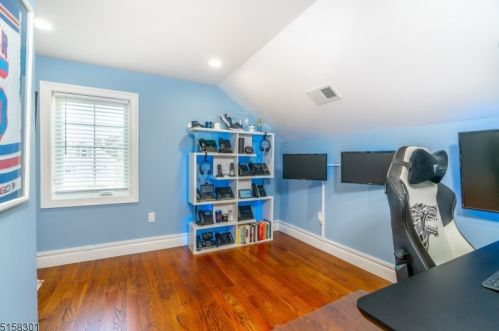 126 New St, Cranford NJ  07016-2647 exterior