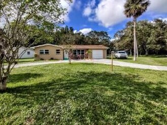 5301 Winter Garden Pkwy, Fort Pierce FL  34951-2064 exterior