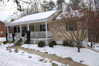 4606 Old Town Dr, Winston Salem, NC 27106-2617