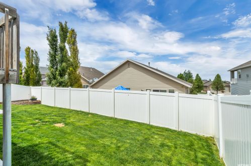 6062 Stillridge Dr, Salt Lake City UT  84128-5654 exterior