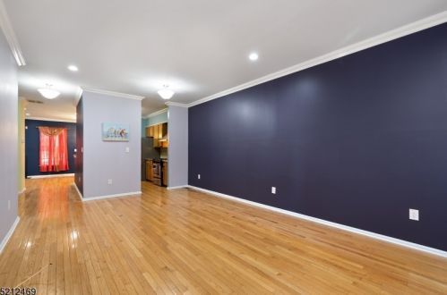 96 Crown Point Rd, Parsippany NJ  07054-3414 exterior