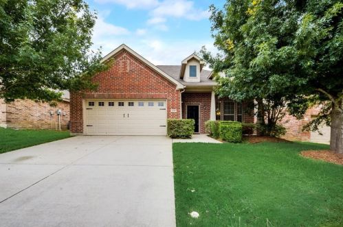 12520 Summerwood Dr, Burleson, TX 76028-7076