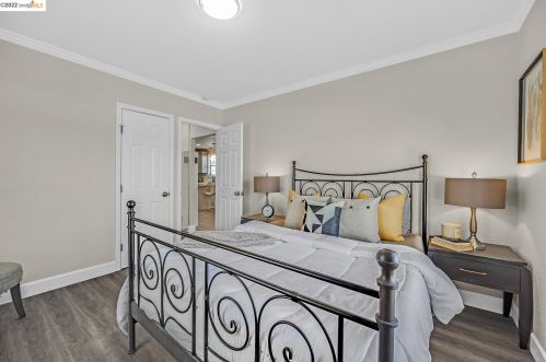 7144 Holly St, Oakland CA  94621-2345 exterior