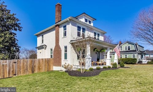 211 Orchard Dr, Purcellville, VA 20132-3256