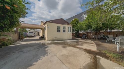11430 Califa St, North Hollywood, CA 91601-1101