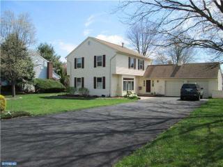 110 Nassau Dr, Trenton, NJ 08648-1430