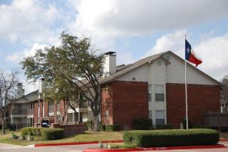 1130 Bear Creek Pkwy, Euless TX  76039-5228 exterior