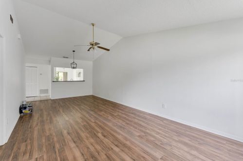 242 Lovell Ln, Apopka, FL 32703-4377