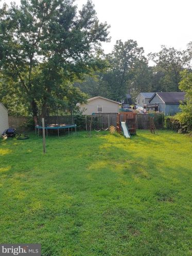 4260 Robert Dr, Newfield, NJ 08344-9036