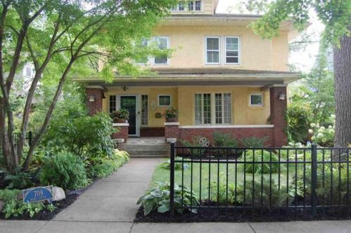 709 Grove St, Mishawaka, IN 46545-6051