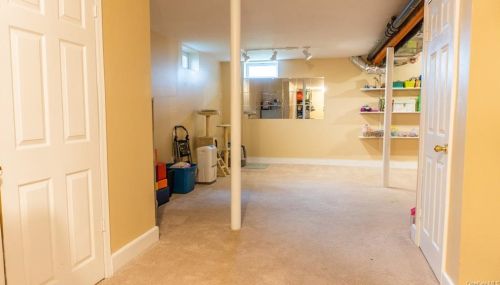 39 Bush Creek Ln, Poughquag NY  12570-5557 exterior