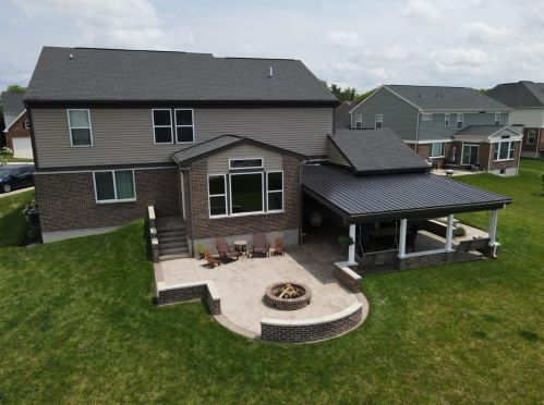 1563 Fairchild Dr, New Haven, OH 45030-2820