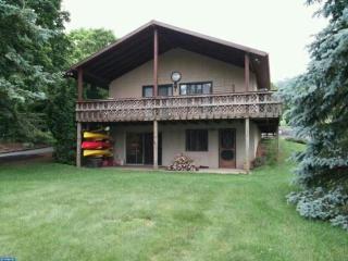 618 Wynonah Dr, Brommerstown, PA 17922-9578