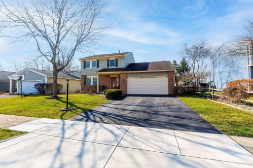 2367 Fernwood Ave, Darbydale, OH 43123-9235