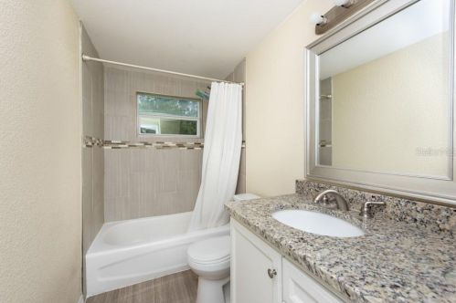 9741 Fowler Ave, Thonotosassa FL  33592-3415 exterior