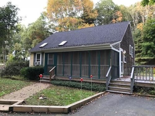 224 Grove St, Marshfield, MA 02050-2525