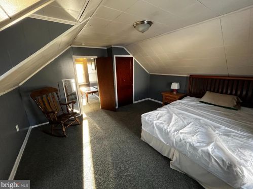 867 Adams St, Pottstown PA  19464-4340 exterior