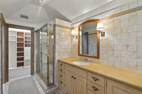 170 Josselyn Ln, Redwood City CA  94062-3610 exterior
