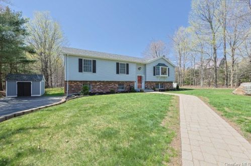 93 Benton Hollow Rd, Liberty, NY 12754-2400